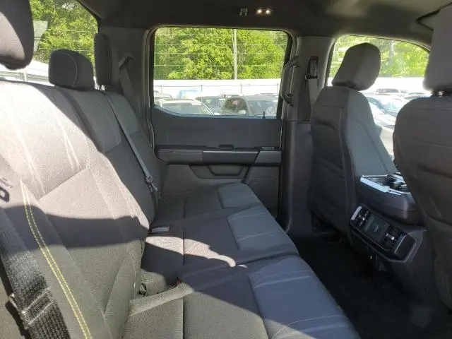 2024 FORD F150 STX  