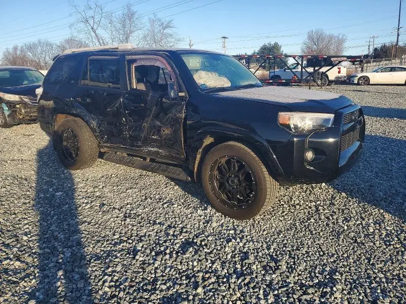 2016 TOYOTA 4RUNNER SR5  