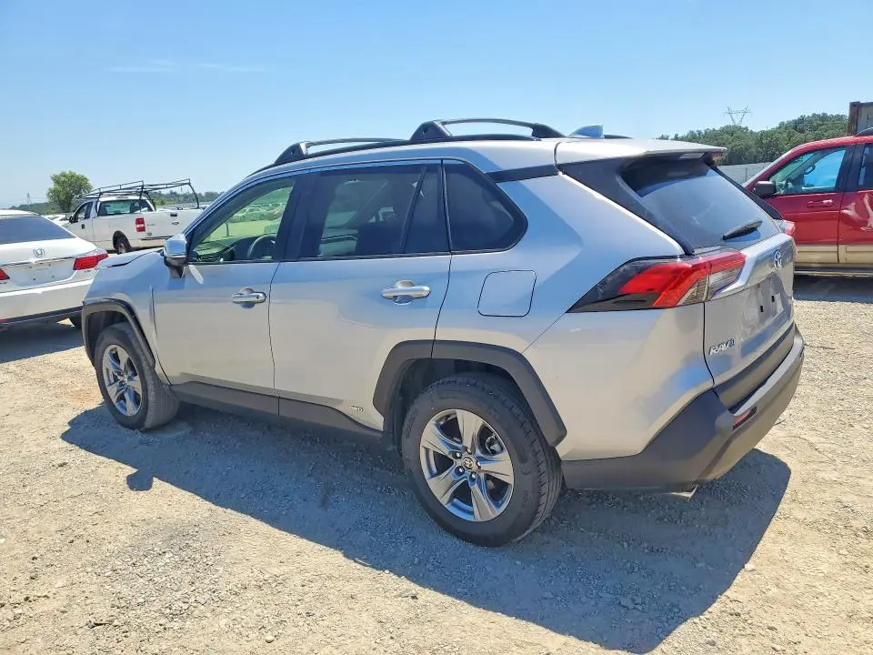 2023 TOYOTA RAV4 LE  