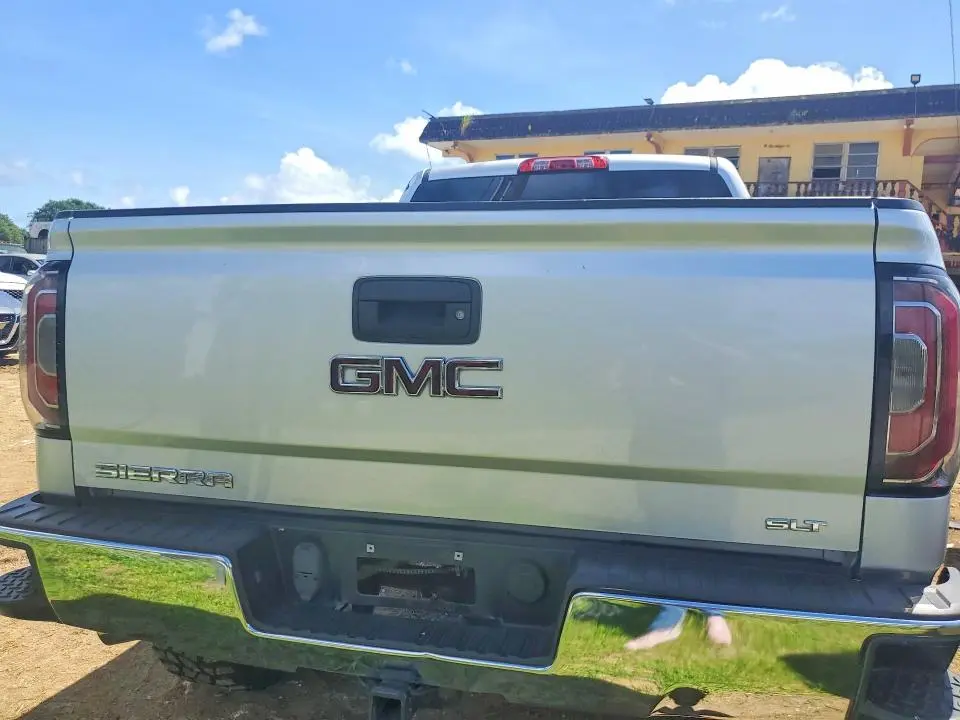 2016 GMC SIERRA K1500 SLT  