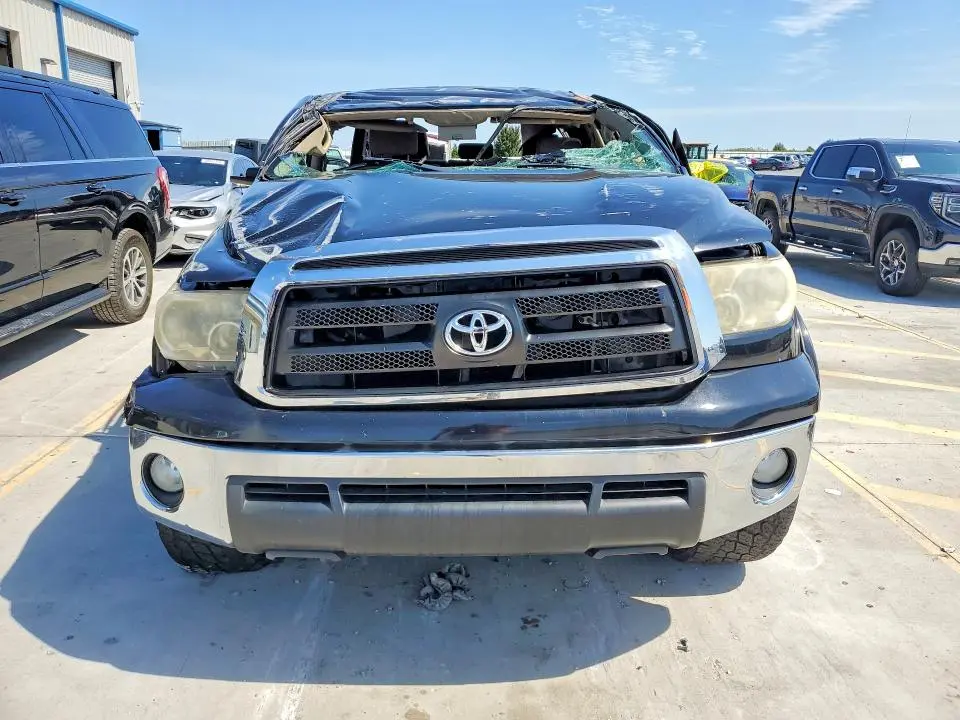 2010 TOYOTA TUNDRA CREWMAX SR5  