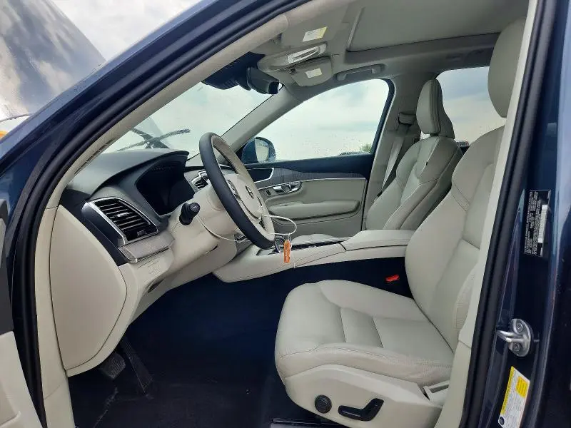 2025 VOLVO XC90 PLUS  