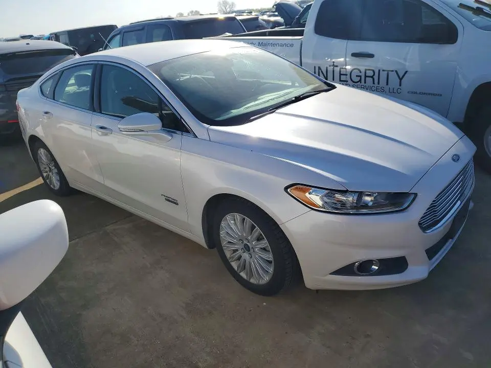 2016 FORD FUSION SE PHEV  