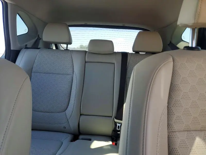 2023 KIA SELTOS EX  