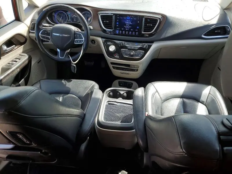 2017 CHRYSLER PACIFICA TOURING L PLUS  