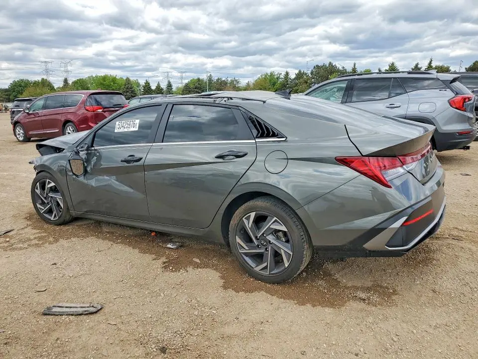2025 HYUNDAI ELANTRA SEL  