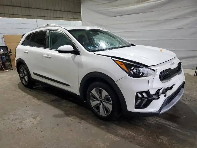 2022 KIA NIRO LX  