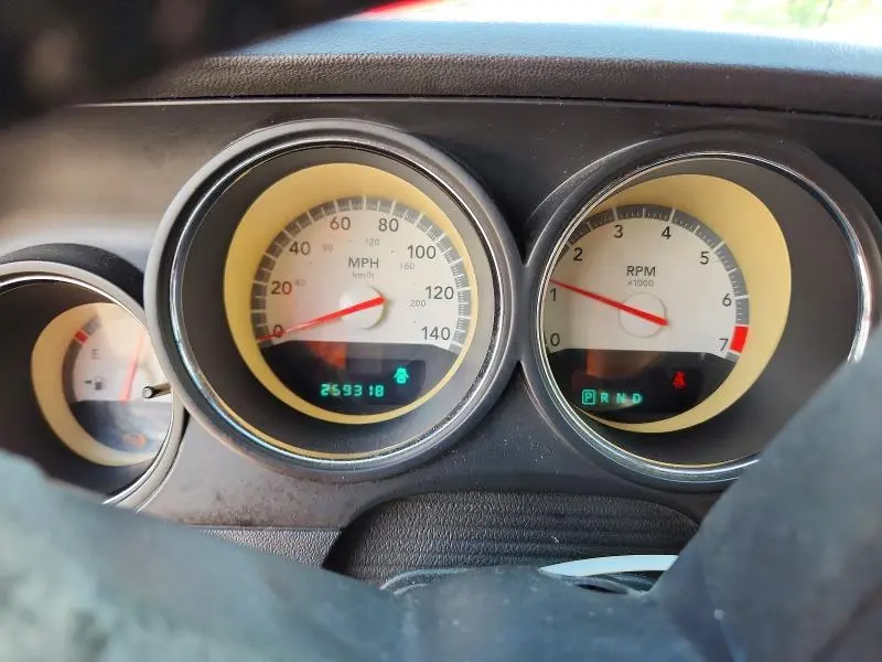 2010 DODGE CHALLENGER SE  