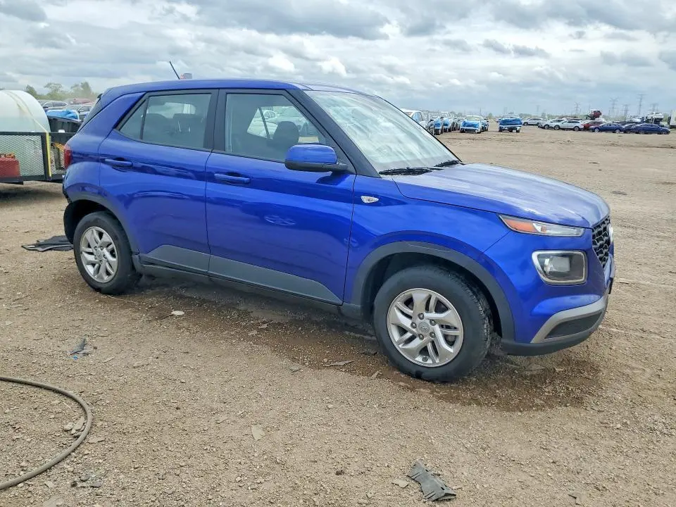 2025 HYUNDAI VENUE SE  