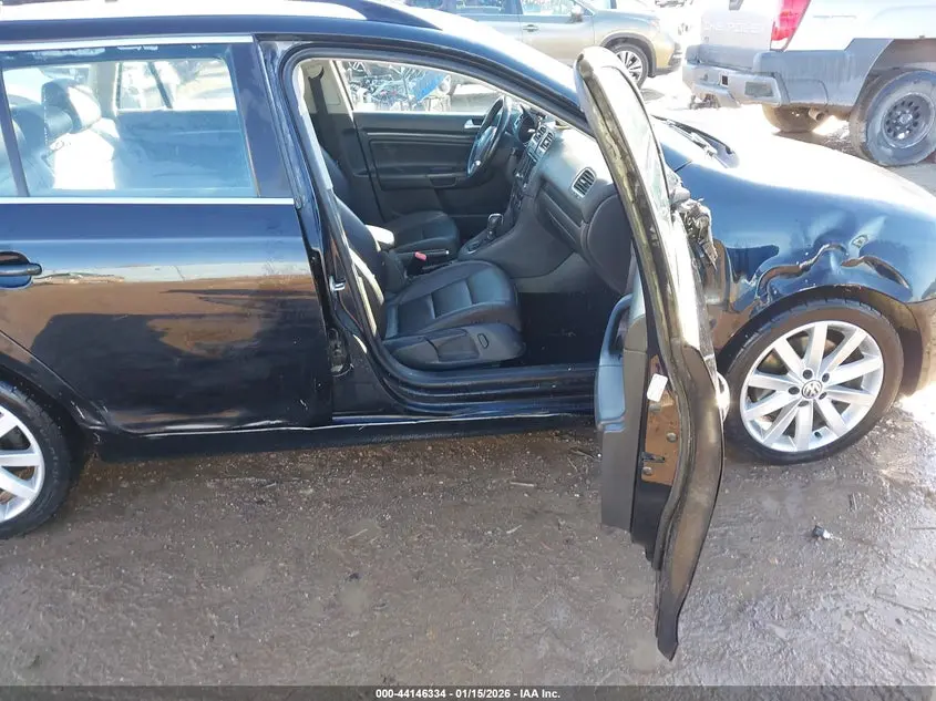 2013 VOLKSWAGEN JETTA SPORTWAGEN 2.0L TDI