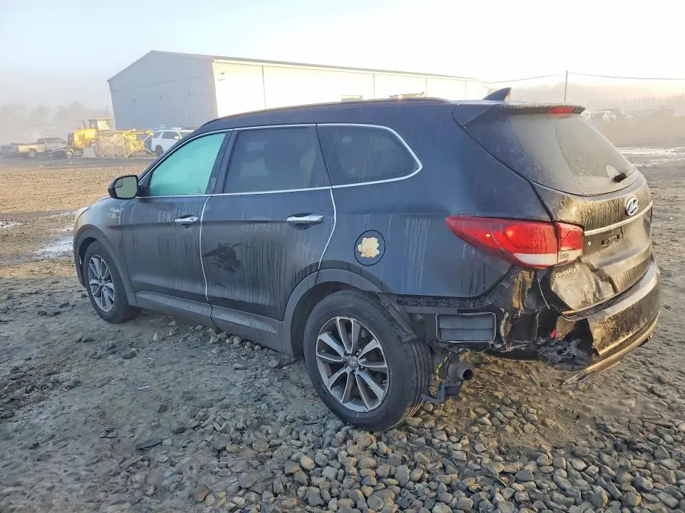 2017 HYUNDAI SANTA FE SE  