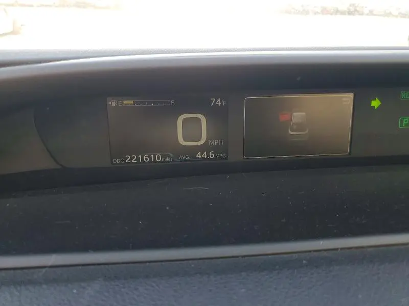2020 TOYOTA PRIUS LE  