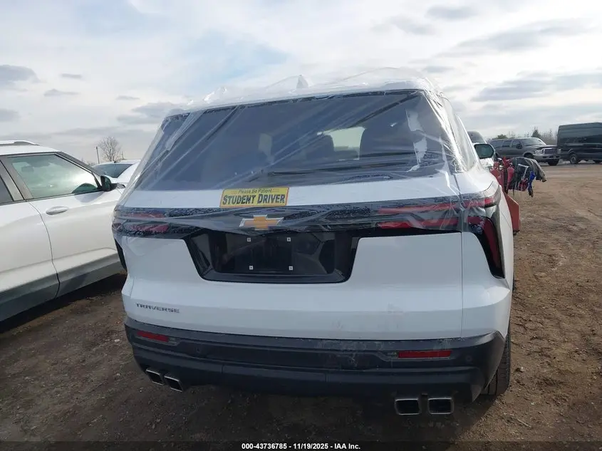 2024 CHEVROLET TRAVERSE FWD LS