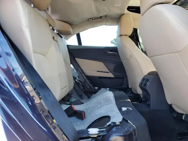 2017 JAGUAR XE PREMIUM  