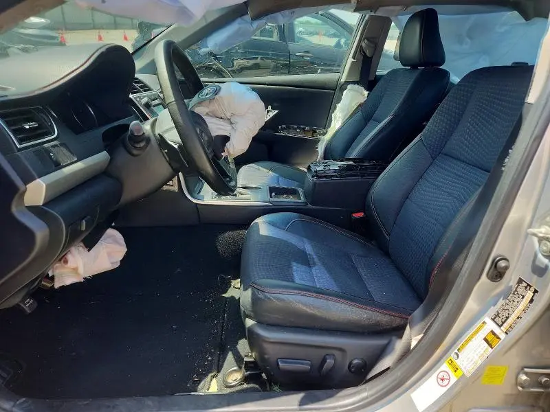 2015 TOYOTA CAMRY SE  