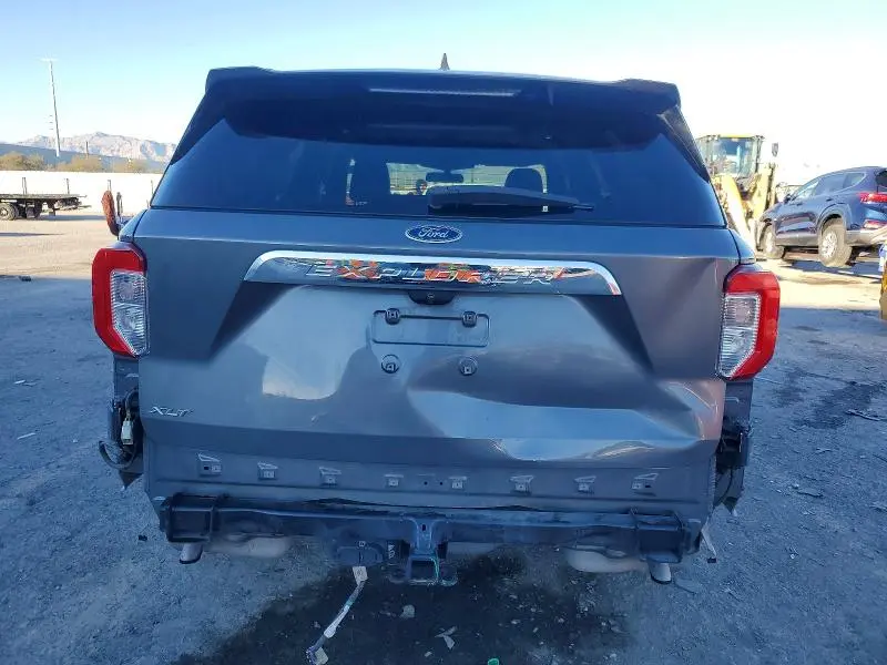 2021 FORD EXPLORER XLT  