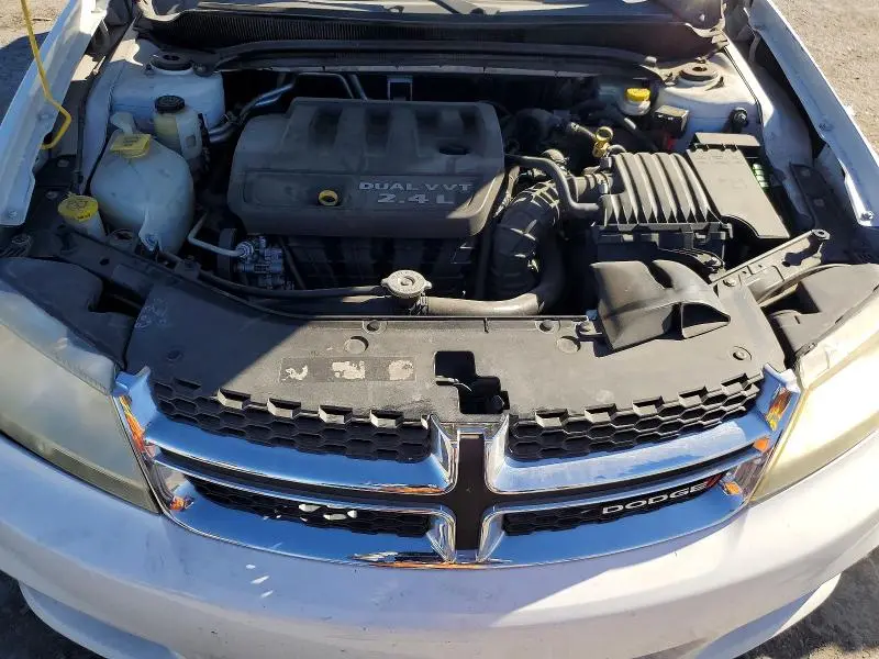 2013 DODGE AVENGER SE  