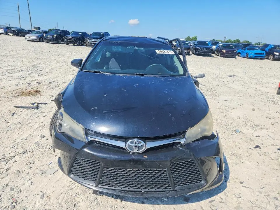 2017 TOYOTA CAMRY SE  