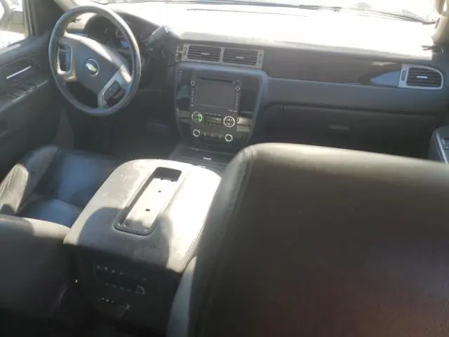 2012 CHEVROLET SUBURBAN C1500 LTZ  