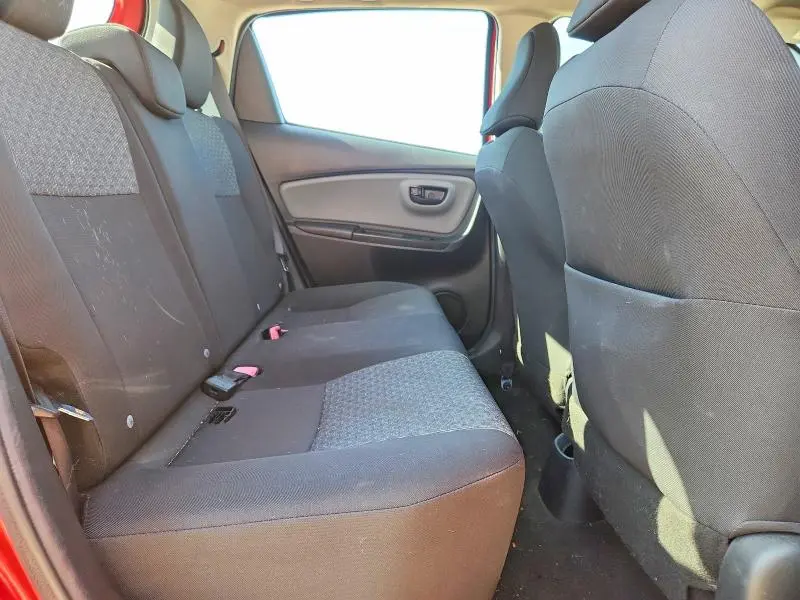 2016 TOYOTA YARIS 5-DOOR L  