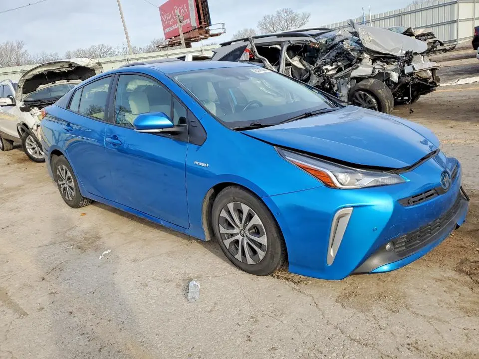 2022 TOYOTA PRIUS XLE AWD-E  
