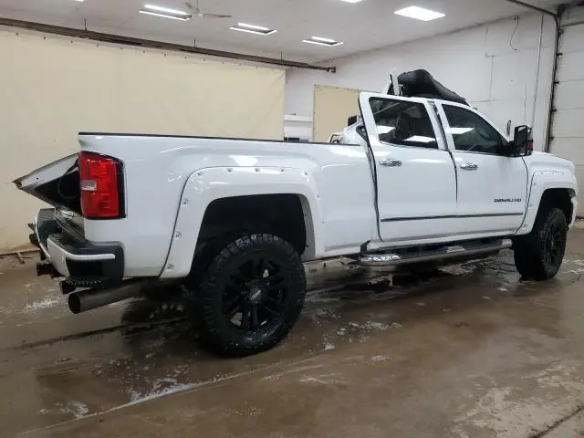 2017 GMC SIERRA K2500 DENALI  