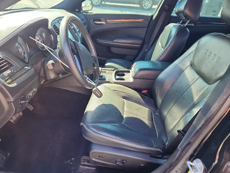 2014 CHRYSLER 300C VARVATOS  