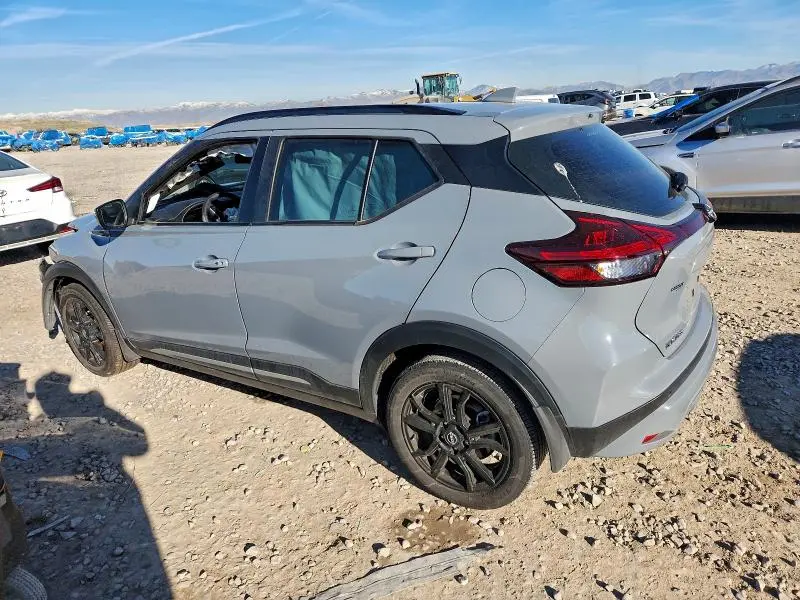 2023 NISSAN KICKS SR  