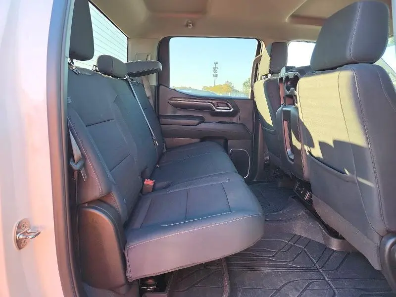 2023 CHEVROLET SILVERADO K1500 LT  