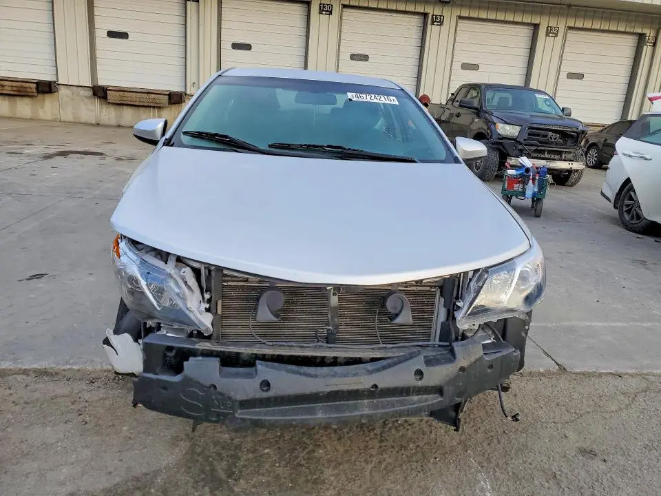 2013 TOYOTA CAMRY SE  