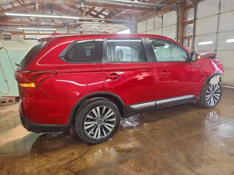 2020 MITSUBISHI OUTLANDER SE  