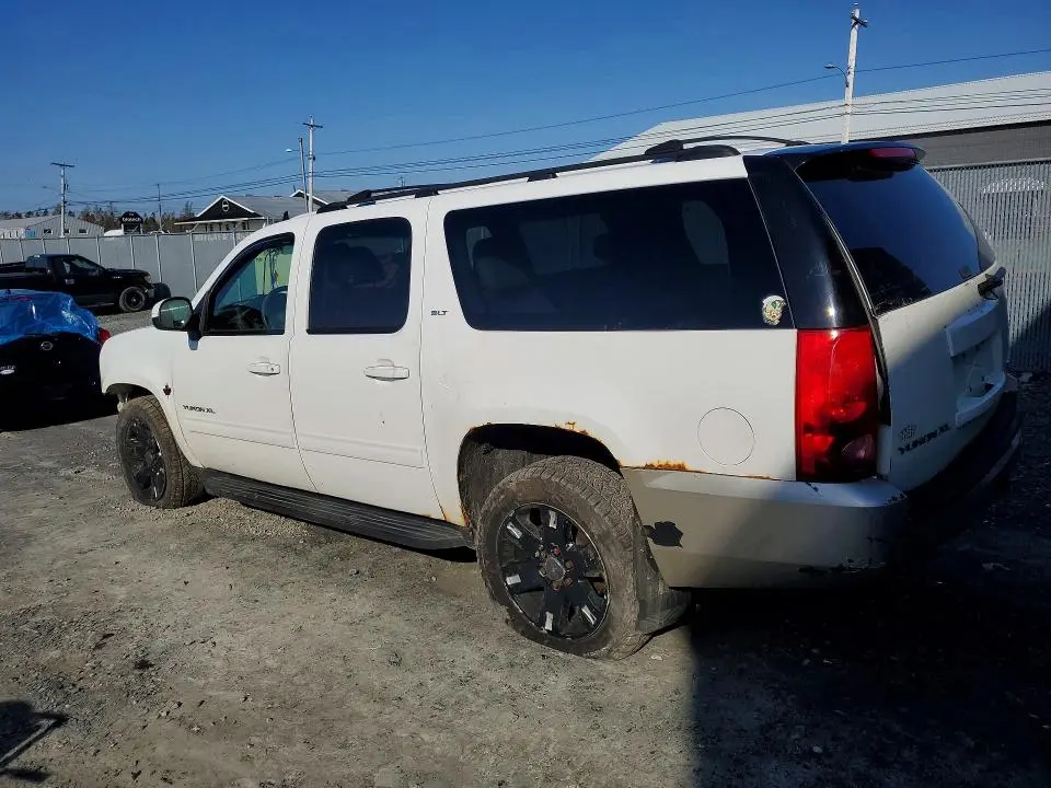 2010 GMC YUKON XL K1500 SLT  