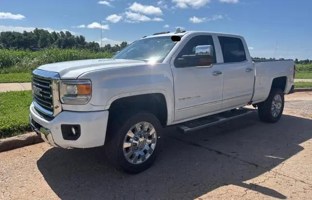 2016 GMC SIERRA K2500 DENALI  