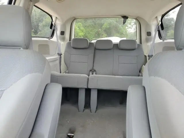 2010 CHRYSLER TOWN & COUNTRY LX  