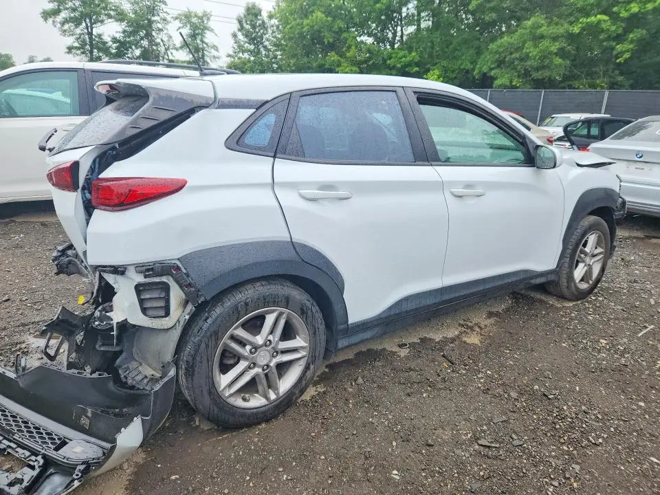 2018 HYUNDAI KONA SE  
