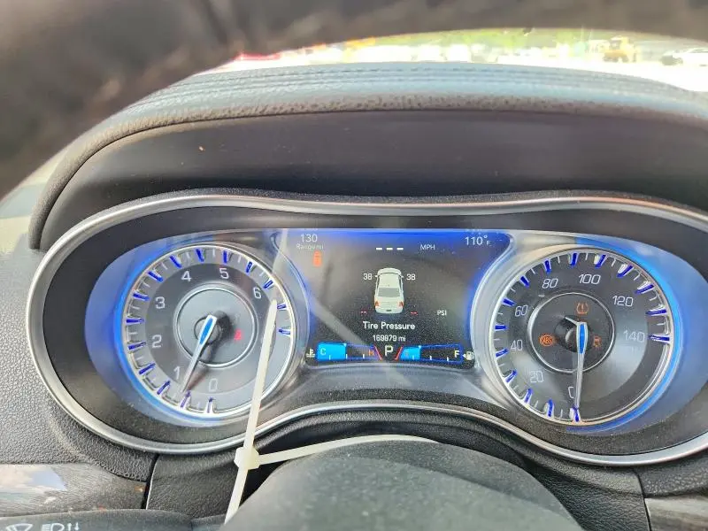 2017 CHRYSLER 300 LIMITED  