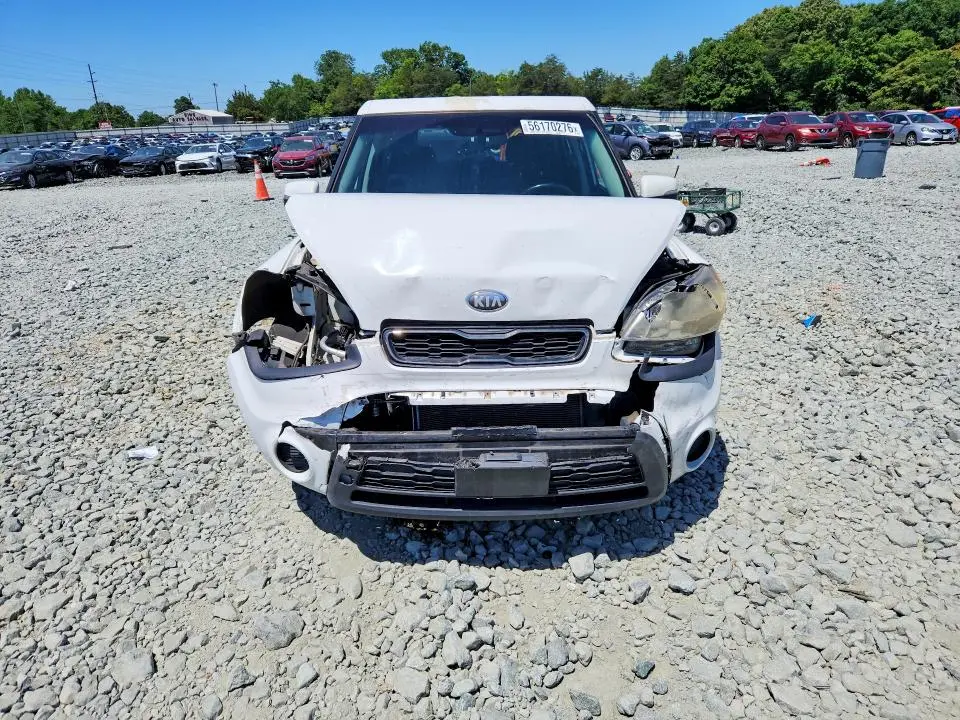 2013 KIA SOUL +  