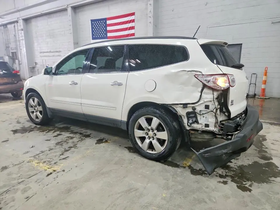 2010 CHEVROLET TRAVERSE LTZ  