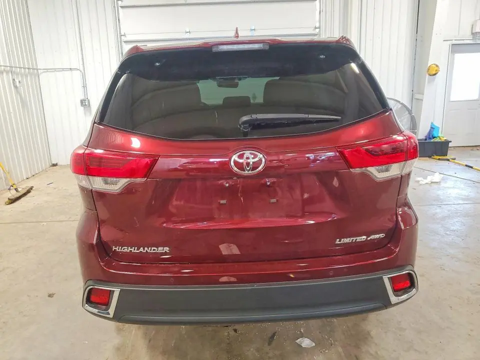 2018 TOYOTA HIGHLANDER LIMITED PLATINUM  