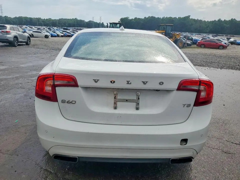 2016 VOLVO S60 PREMIER  