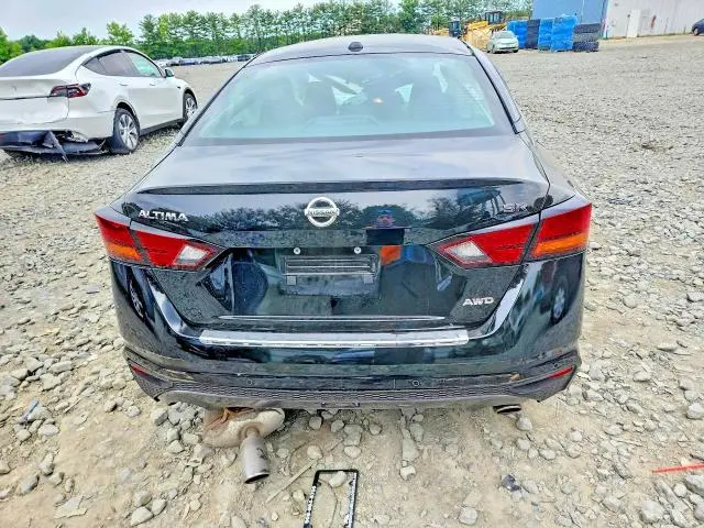 2022 NISSAN ALTIMA SR  