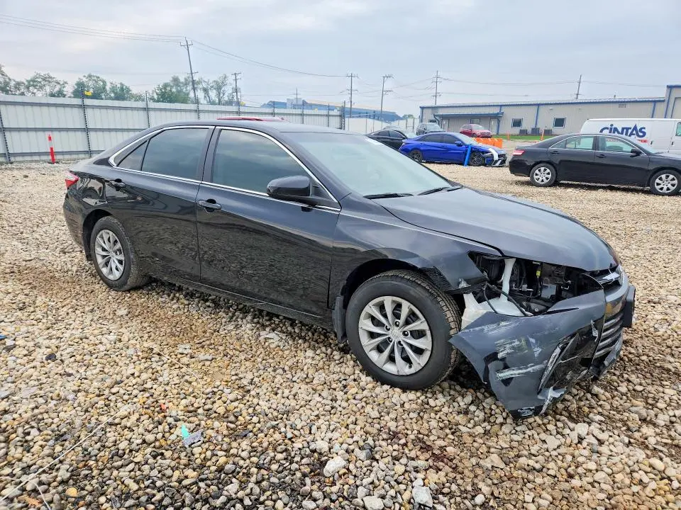 2017 TOYOTA CAMRY LE  