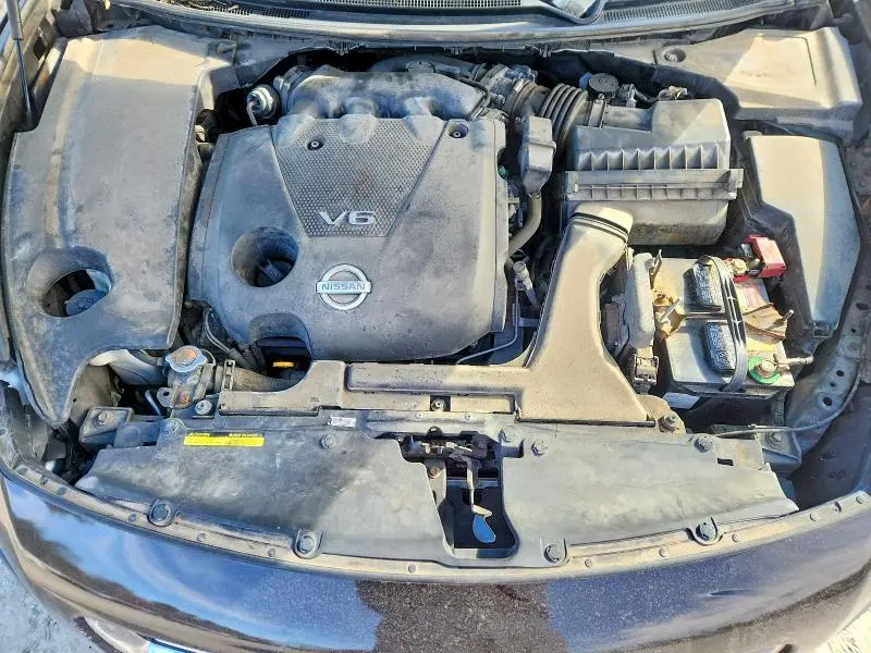 2013 NISSAN MAXIMA S  