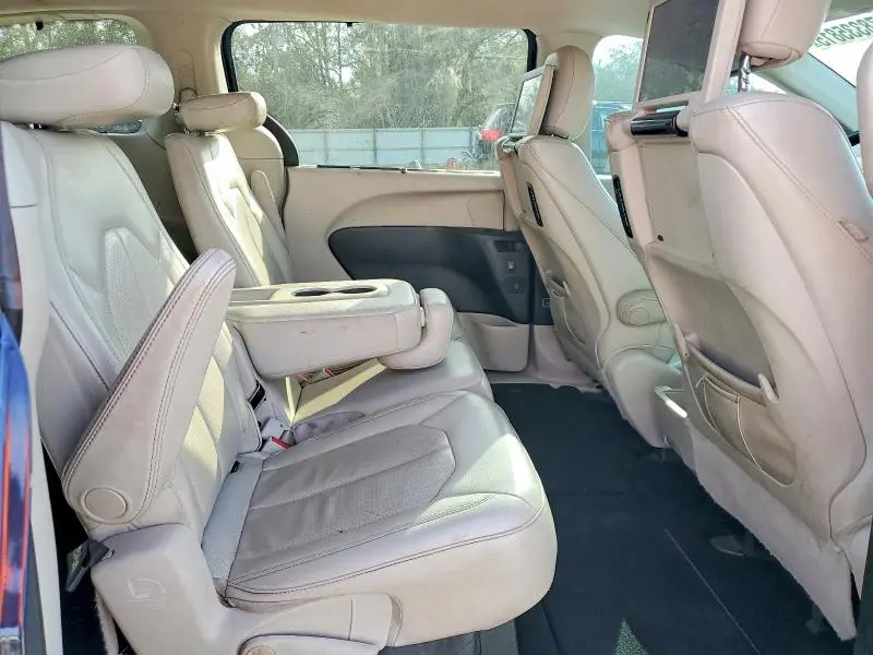 2017 CHRYSLER PACIFICA TOURING L PLUS  