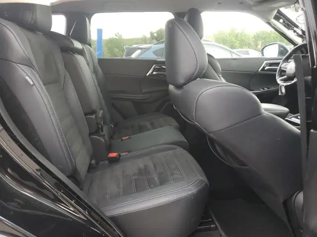 2022 MITSUBISHI OUTLANDER SE  