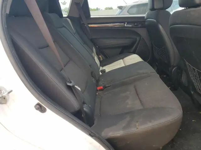 2011 KIA SORENTO BASE  