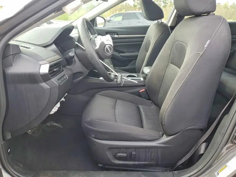 2023 NISSAN ALTIMA SV  
