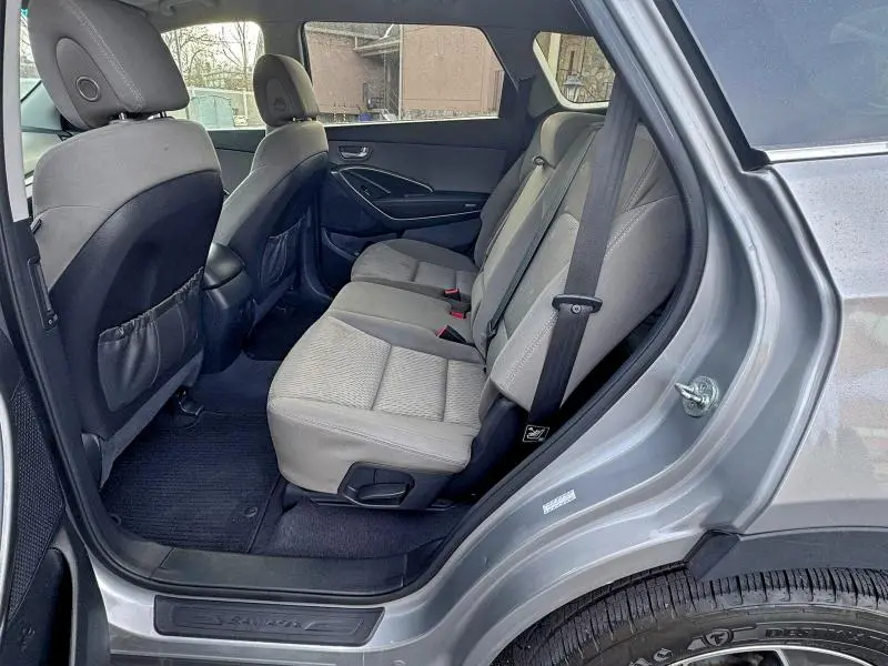 2016 HYUNDAI SANTA FE SE  