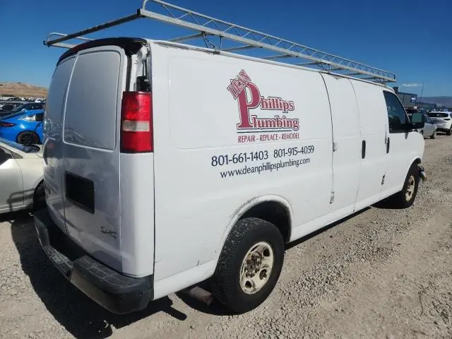 2011 GMC SAVANA G2500  