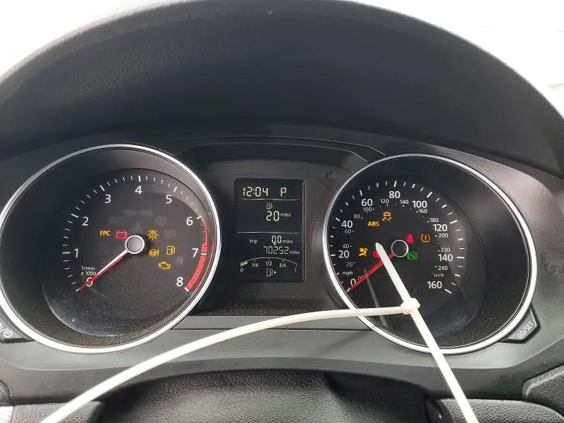 2015 VOLKSWAGEN JETTA SE  